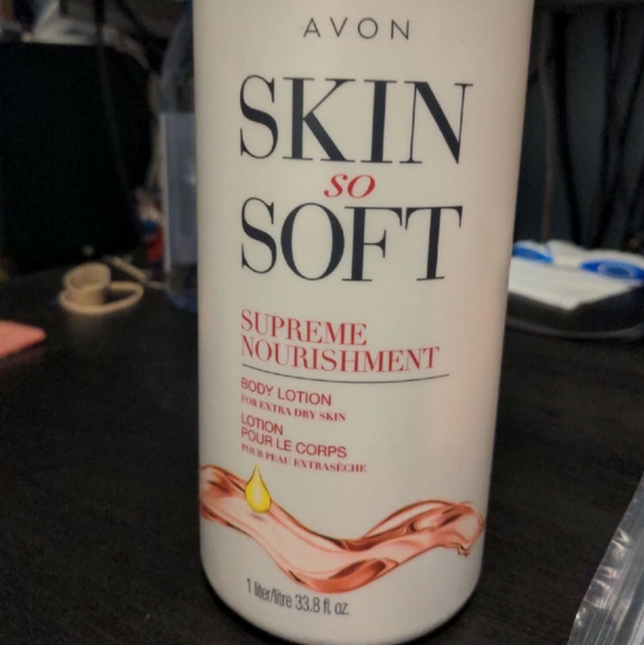 New Avon Skin So Soft Supreme Nourishment body lotion, 1L/33.8 fl oz - Picture 2 of 3